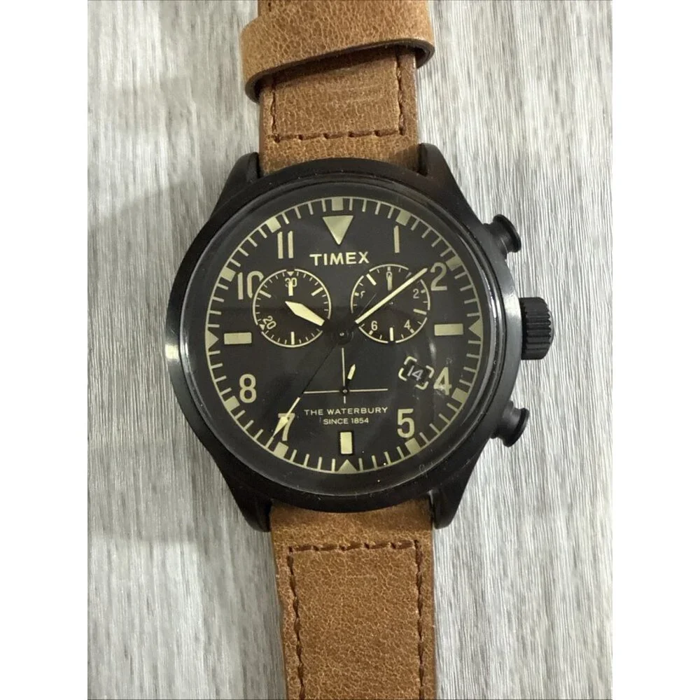 Timex Waterbury Chronograph Red Wing Collab Leather Strap Sample Dummy Project